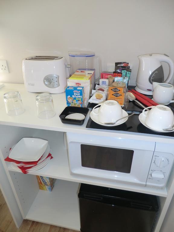 Coombe Dale Accommodation Lulsgate Bottom Стая снимка