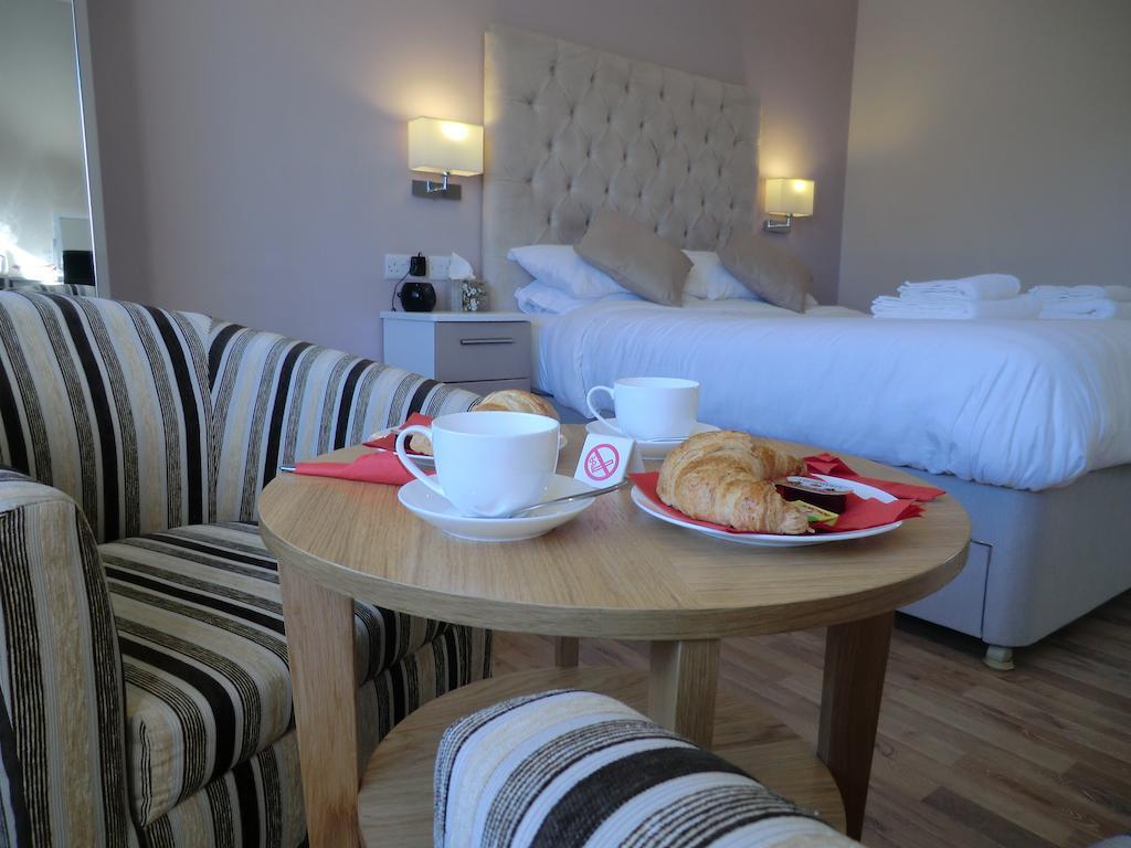Coombe Dale Accommodation Lulsgate Bottom Стая снимка
