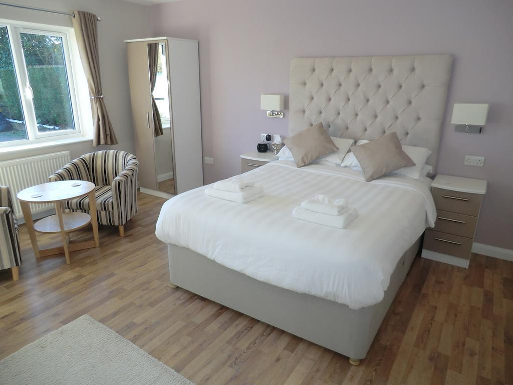 Coombe Dale Accommodation Lulsgate Bottom Стая снимка